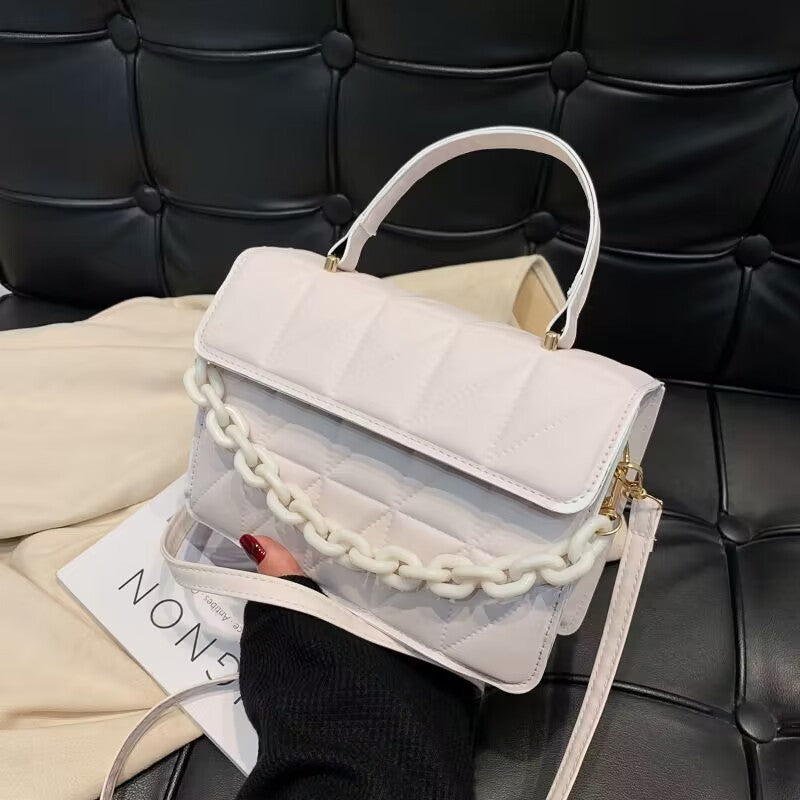 Borsa piccola "Velvet Chain" in 3 colori