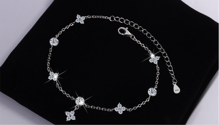Bracciale Eleganza Cristallina in Argento 925