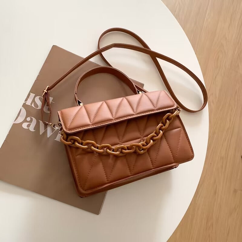 Borsa piccola "Velvet Chain" in 3 colori