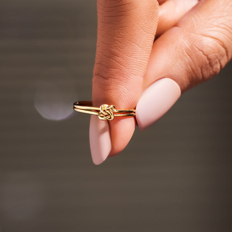 Nodo d’Amore – Anello in Argento 925