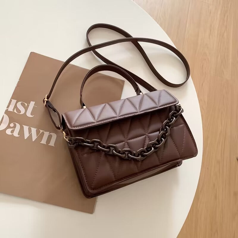Borsa piccola "Velvet Chain" in 3 colori