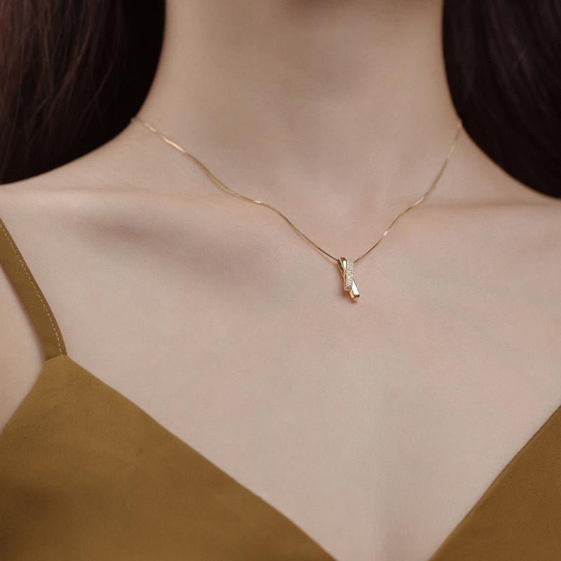 Collana " Luce Intrecciata" in argento 925