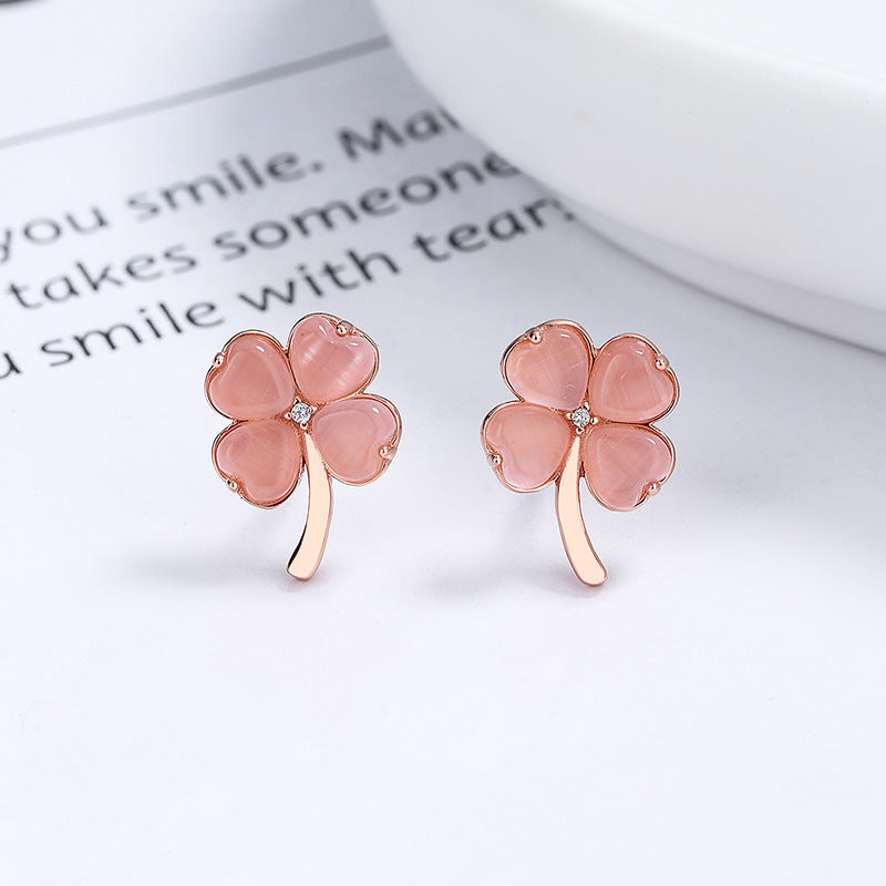 Orecchini "Blush Clover" quadrifoglio rosa portafortuna